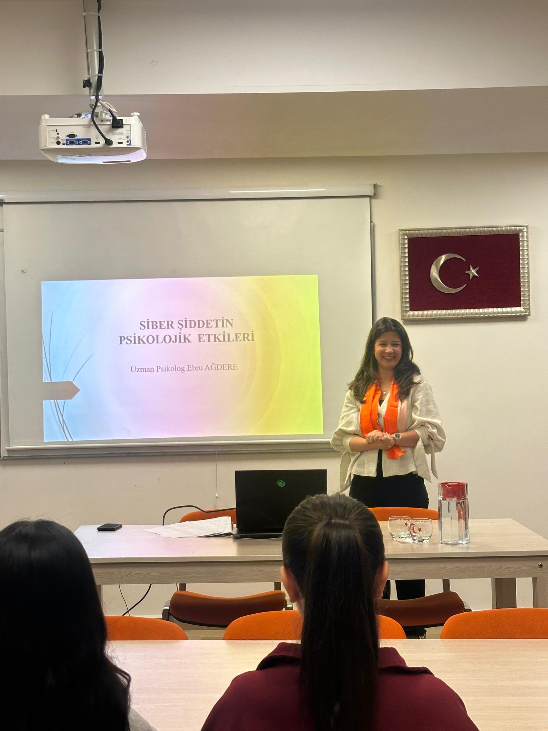 SIBER-SIDDETIN-PSIKOLOJIK-ETKILER-21-KASIM Siber Şiddetin Psikolojik Etkileri - 21 Kasım